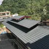 Foshan Fabricante Potente Teja de Resina Asa Teja Sintética para Tejado Gris Antiguo Teja de Una Pieza Nueva Teja de Aislamiento de Plástico