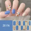 ZE16 refere-se a adesivos de unha estilo europeu e americano com grandes blocos de cor, estampas de leopardo, xadrez, estrelas, listras, e ornamentos para unhas.