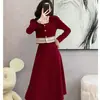 Conjunto de Dos Piezas Estilo Fragante 2026 Gama Alta Estilo Retro Francés Hepburn Socialité Conjunto de Dos Piezas Vestido Rojo