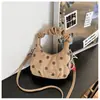 Bolso de mano exquisito con lunares en forma de nube para mujer, nuevo bolso tipo empanada de estilo coreano 2026, versátil, moderno y dulce, bolso de hombro/bolso cruzado