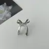 Elegante y Dulce Brazalete para Oreja sin Perforación con Lazo, Modernos, Sencillos, Versátiles, Pendientes de Diseño de Nicho de Alta Gama para Mujer