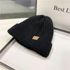 Sombrero para hombre con parche de letras, forrado de terciopelo, grueso, para invierno, a prueba de frío, mantiene el calor, sombrero japonés, protección para las orejas, gorro de punto, sombrero de lana para mujer
