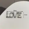 Acessórios Simples de Liga de Alfabeto Inglês Temperamento Ins Celebridade da Internet Presilha Roupas Capa de Celular Acessórios Joias de Diamante