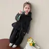 Conjunto de Lã para Meninas Outono 2026 Nova Moda Elegante Conjunto de Três Peças Listrado para Bebê Menina