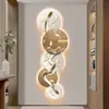 Relógio de Parede Moderno de Luxo Leve para Corredor de Entrada Hall dos Nove Peixes Passagem Silenciosa Relógio para Sala de Estar Pintura Relógio com Toque de Alto Padrão Luminária de Parede