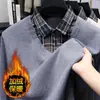 Camiseta de una pieza de forro polar con diseño falso de dos piezas para hombre, con forro de forro polar y engrosada para otoño e invierno, camiseta base para personas de mediana edad y mayores, tejido de punto, camiseta de papá