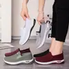 Zapatos de Mujer Versátiles de Verano Transfronterizos Talla Grande Zapatos al por Mayor Tejido de Punto Transpirables Zapatos Casuales Suela Suave Planos Ligeros