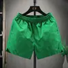 Verão 2026 Novos Shorts Esportivos Masculinos de Secagem Rápida com Comprimento Três Quartos Shorts Casuais Masculinos da Moda Slim Fit
