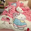 Conjunto de quatro peças em veludo de leite estilo cartoon, capa de edredom e lençol de cama em veludo coral, quente e espesso, adequado para dormitórios de meninas, conjunto de três peças