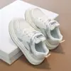 Tênis Feminino 2026 Malha Respirável Sola Grossa Aumento de Altura Color Block Fashionável Versátil Confortável Casual Estilo Coreano Tênis Pai