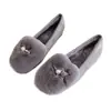 Sapatos felpudos femininos 2026 novos de inverno versáteis moda slip-on sapatos de algodão com fleece espesso quentes para estudantes