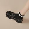 Novos Sapatos de Couro Pretos Versáteis de Bico Redondo Estilo Britânico para Primavera e Outono Estilo College Mocassins Slip-On