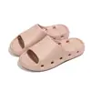 Pantuflas de baño de secado rápido para hombre y mujer, nuevo modelo de verano 2026, pantuflas antideslizantes y de drenaje de agua para el baño del hogar para mujer