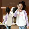 Nova Camiseta de Manga Longa Color Block Estilo Coreano para Meninas, Base para Primavera e Outono, Top Elegante de Outono Slim Fit para Crianças