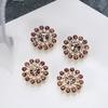 Taladro redondo de flor de ciruelo de 14 mm hebilla de taladro de tres capas cuentas de flor multicolor redondas DIY accesorios para el cabello color flor doble diamantes de imitación