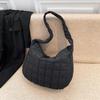 Bolso de hombro de gran capacidad, de moda, sencillo, de color sólido para mujer, otoño e invierno 2023, nuevo bolso de mano para axilas que combina con todo, de moda
