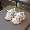 Zapatos Deportivos Transpirables para Niñas Zapatos de Papá 2026 Nuevo Modelo de Otoño Zapatillas Blancas de Malla para Niños Zapatos para Niños