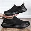 Sapatos Casuais Masculinos de Verão em Malha Respirável, Slip-On, Vazados, Simples, Leves, com Solado Macio, Confortáveis para Pais Idosos