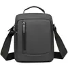 Nuevo Bolso Cruzado de Hombro Casual Estilo Coreano para Hombre Película de Cuero Repelente al Agua Múltiples Compartimentos Bolso para Viajes de Negocios