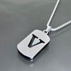 Nuevo producto superventas 26 letras inglesas huecas de acero de titanio que no se decoloran accesorios de joyería collar sensación de alta gama cadena para suéter de otoño e invierno