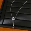 Collar de gota de agua de circón, cadena de clavícula de lujo ligero de nicho de alta gama, elegante y único, conjunto de joyería simple y versátil al por mayor