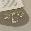Anillo delgado multicapa con sentido del diseño, anillo de perlas, personalidad femenina, único, nicho, exquisito, moda, para el trabajo, pendientes versátiles, pendientes