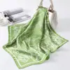 Lenço Fino de Primavera e Verão Moda Versátil Elegante Lenço Quadrado Pequeno Lenço Quente de Outono e Inverno para Mulheres Lenço Pequeno Decorativo Profissional