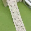 Encaje de algodón bordado cuadrado hueco de trébol de cuatro hojas color blanco roto, utilizado para ropa de niños, accesorios para el cabello, cestas de almacenamiento y accesorios de ribete para cortinas