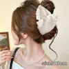 Novo Estilo de Verão Grande Presilha de Cabelo Triangular para Mulheres, Grampo de Cabelo de Alta Qualidade e com Volume para a Parte de Trás da Cabeça, Acessório de Cabelo de Renda