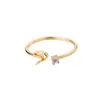 Anel de letra AliExpress 26 letras AZ banhado a ouro 18K anel neutro anel de dedo criativo joias por atacado