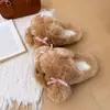 Paquete medio lindo femenino 2026 cálido interior nuevo pantuflas de peluche pantuflas de algodón dibujos animados invierno hogar