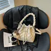 2026 Novo Design de Nicho Fashionável Alta Qualidade Textura Versátil Cordão Ombro Único Transversal Portátil Padrão Diamante Bolsa Saco
