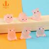 Nueva celebridad web Muñeca Piggy diy joyería resina accesorios crema plástico funda para teléfono material para pinza de pelo adornos al por mayor