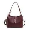 Bolso de Mujer Multinivel Transfronterizo Modelo Nuevo 2026 Bolso Pequeño Simple Forma de Concha Moda Casual Bolso de Hombro Cruzado Venta al por Mayor