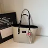 2025 Nova Moda Outono Bolsa Feminina Colorida Contrastante de Um Ombro Bolsa Tote para o Trabalho Bolsa de Mão Simples e Estilosa Bolsa Grande