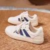 Zapatos Blancos Mujer 2025 Primavera y Otoño Nuevo Estilo para Mujer Pies No Cansados Suela Suave Zapatillas Versátiles ins Calzado Casual de Tabla