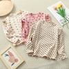 Meninas Outono e Inverno Nova Floral Voando Manga Base Camisa Crewneck Manga Longa T-shirt Menina Bebê All-match Top Roupas Infantis