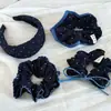 Goma de pelo scrunchie azul marino con lunares de estilo casual para mujer, nueva goma para moño estilo coreano, banda elástica alta retro para el trayecto al trabajo