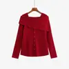 Suéter de punto talla grande con diseño estilo chal, colección invierno 2026, talla grande, escote asimétrico, corte favorecedor, estilo suave y elegante, top 25270