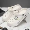 Sapatos Caverna Masculinos 2023 INS Tendência Cor Sólida Exterior Casa Litoral Caminhada Confortáveis Proteção para os Pés Chinelos