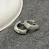 Pendientes de Aro Metálicos Vintage Cepillados para Mujer, Color Simple Dorado y Plateado, Lujo Ligero, Pendientes Elegantes y con Estilo, Accesorios Versátiles