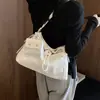 Otoño e Invierno Bolso Pequeño Retro para Mujer 2026 Nuevo Estilo Moda Bolso Cruzado Versátil Sensación de Alta Gama Muy Popular Bolso Cubo para Debajo del Brazo