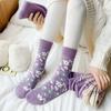Calcetines Grues de Felpa Cálidos para Otoño e Invierno, Color Morado, Estilo Japonés Versátiles y Casuales para Mujer, Venta al por Mayor