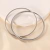 Pulsera de Acero Inoxidable Anillo Liso Simple Transfronterizo Europeo y Americano de 4 mm Pulsera Versátil Elegante de Doble Capa Venta al por Mayor Popular para Mujeres