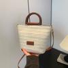 Bolsa Pequena Feminina Nova Tecida Cor Contrastante Europeia e Americana Simples Atmosférica Bolsa de Ombro Textura Comutadora Bolsa Balde Nicho