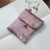 Bolsa de Regalo de Tela Brocada para Bordado de 24 Colores Estilo Japonés Bolsa Wenwan Bolsa de Almacenamiento para Joyería Cartera con Solapa de Tela con Logo