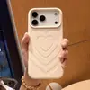 Funda de silicona líquida con patrón de ola en forma de corazón 3D adecuada para Apple 1817promax, funda de teléfono girly con forma de corazón