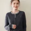 Nuevo Cárdigan de Cachemira para Mujer 2026, Suéter de Punto Falso de Dos Piezas, Corte Holgado, Adelgazante, Versátil, Cuello Redondo, Top con Bloques de Color