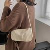 Nova bolsa feminina simples plissada 2023 moda verão bolsa cor sólida costura corrente ombro casual bolsa nas axilas