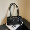 Bolso de Axila Estilo Británico Europeo para Chica Popular para Mujer Otoño Comercio Exterior Retro Versátil Bolso de Motocicleta Bolso de Hombro Único Casual